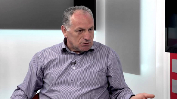 «Տեսնենք՝ ո՞ր կառույցն է անիմաստ». Հանրային խորհրդի անդամը քաղաքական բանավեճի է հրավիրում